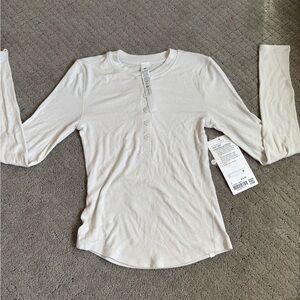 lululemon athletica Cream Long Sleeve Henley